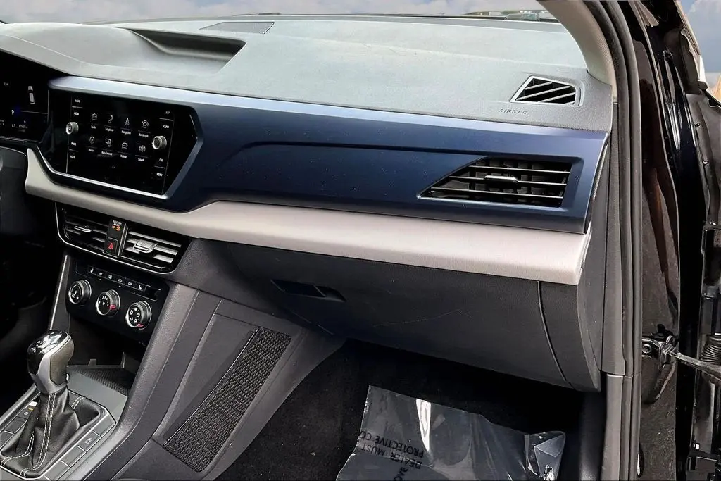 2022 Volkswagen Taos - $18,288