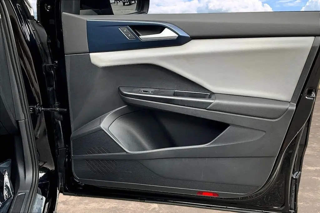 2022 Volkswagen Taos - $18,288