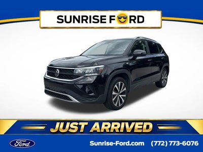 Photo of a 2022 Volkswagen Taos SE 4DR SUV for sale