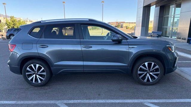 2022 Volkswagen Taos SE