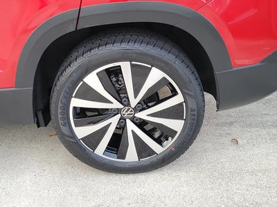 Photo of a 2022 Volkswagen Taos SE 4DR SUV for sale