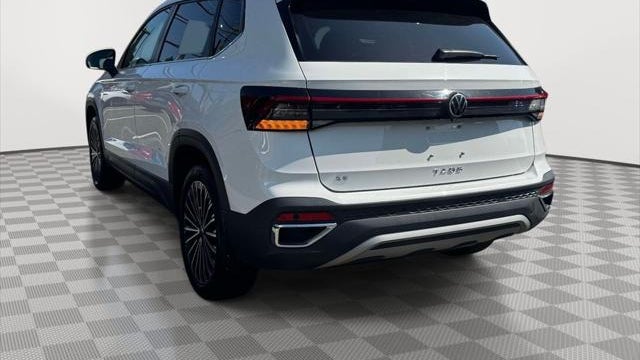 2025 Volkswagen Taos SE