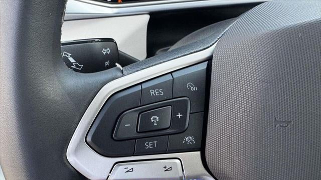 2025 Volkswagen Taos SE