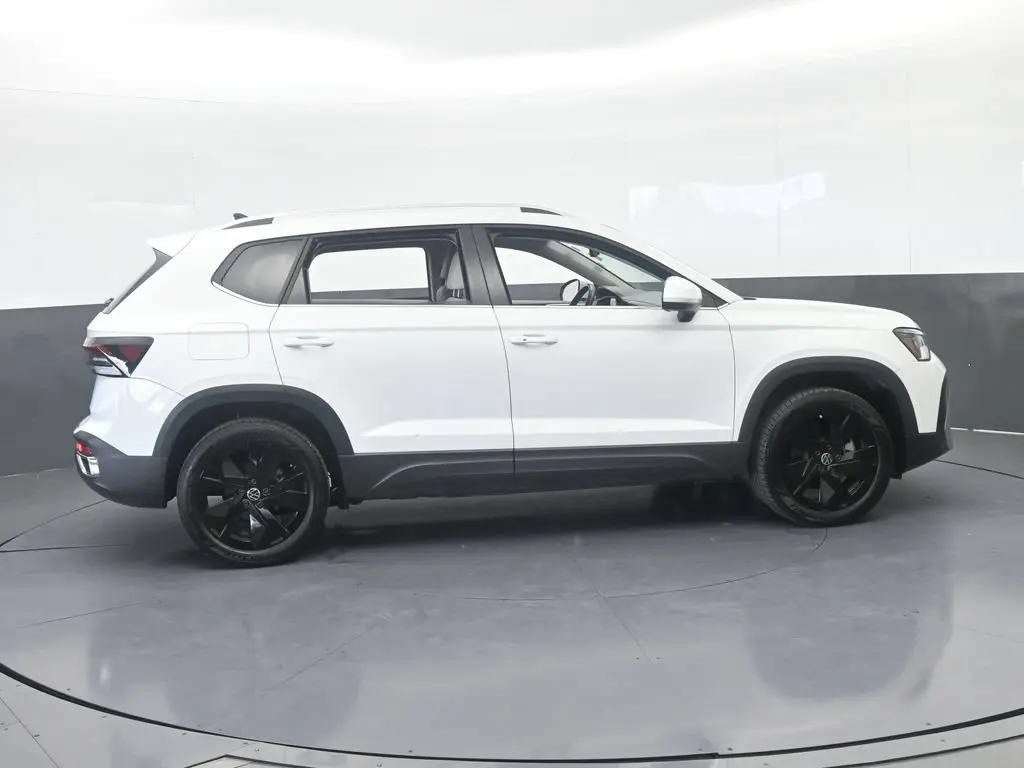 2025 Volkswagen Taos