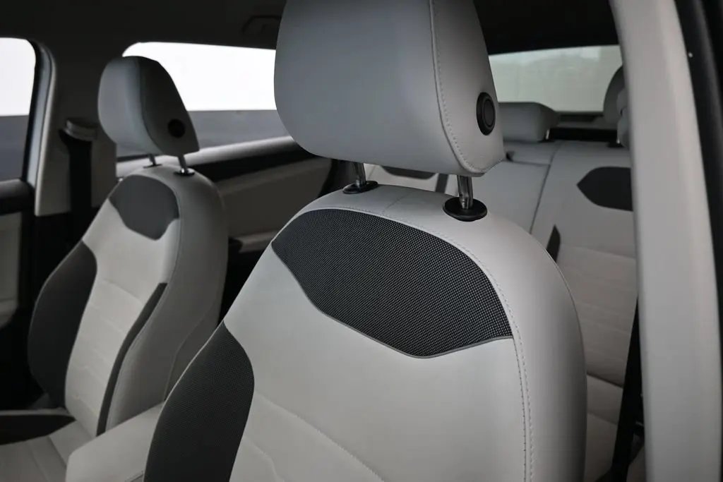 2025 Volkswagen Taos