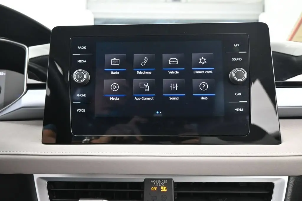 2025 Volkswagen Taos