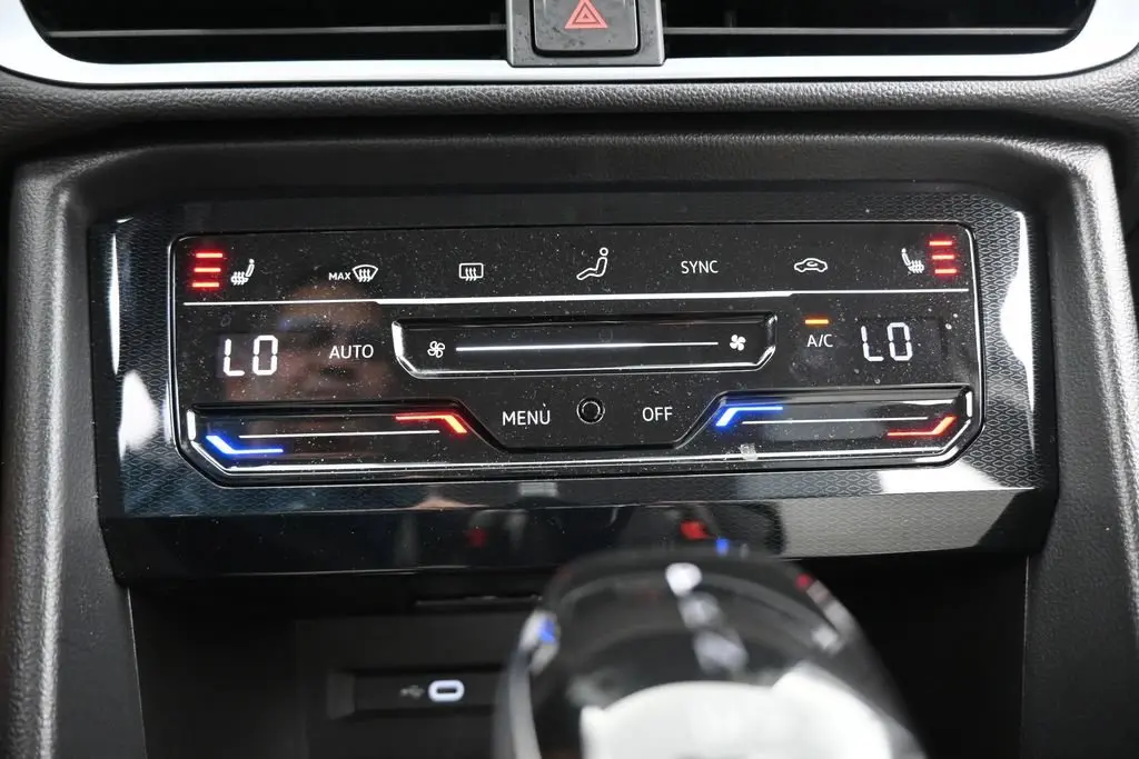 2025 Volkswagen Taos