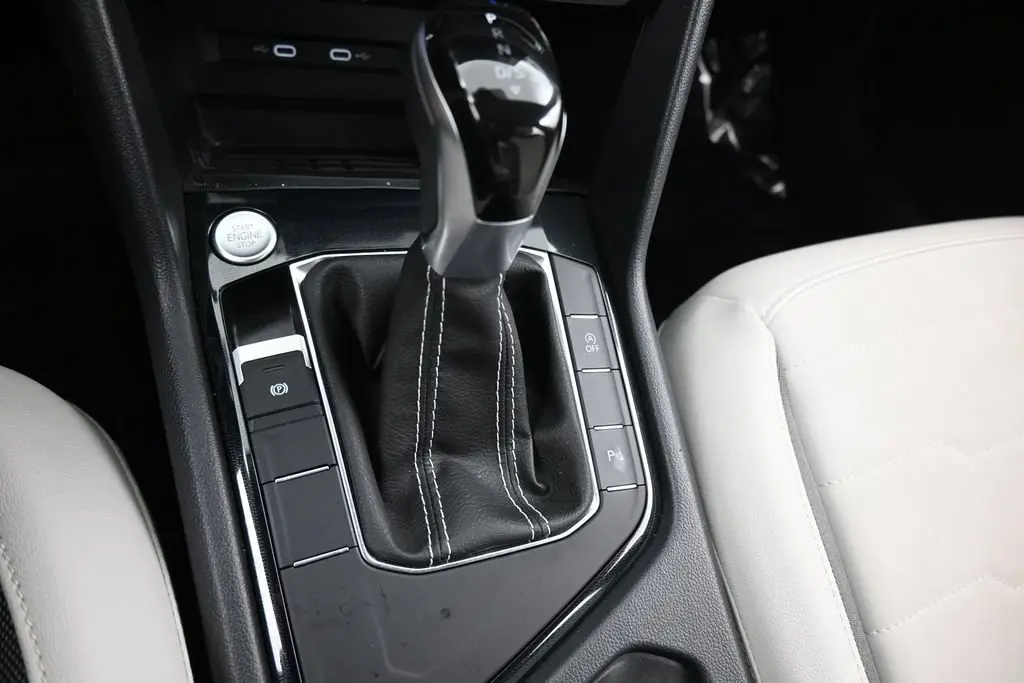 2025 Volkswagen Taos