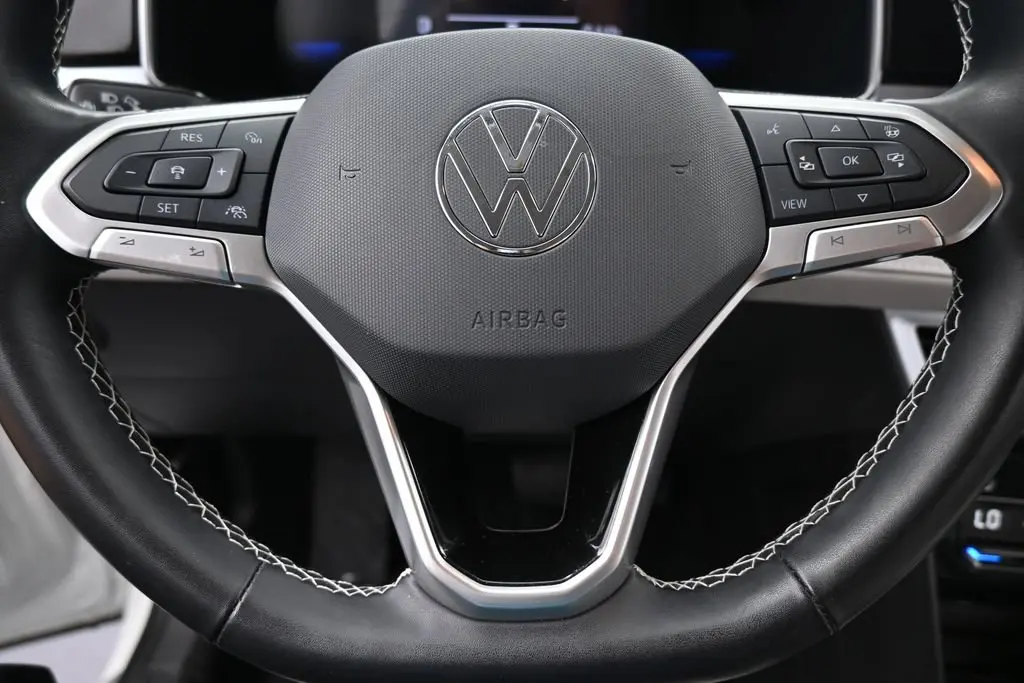 2025 Volkswagen Taos
