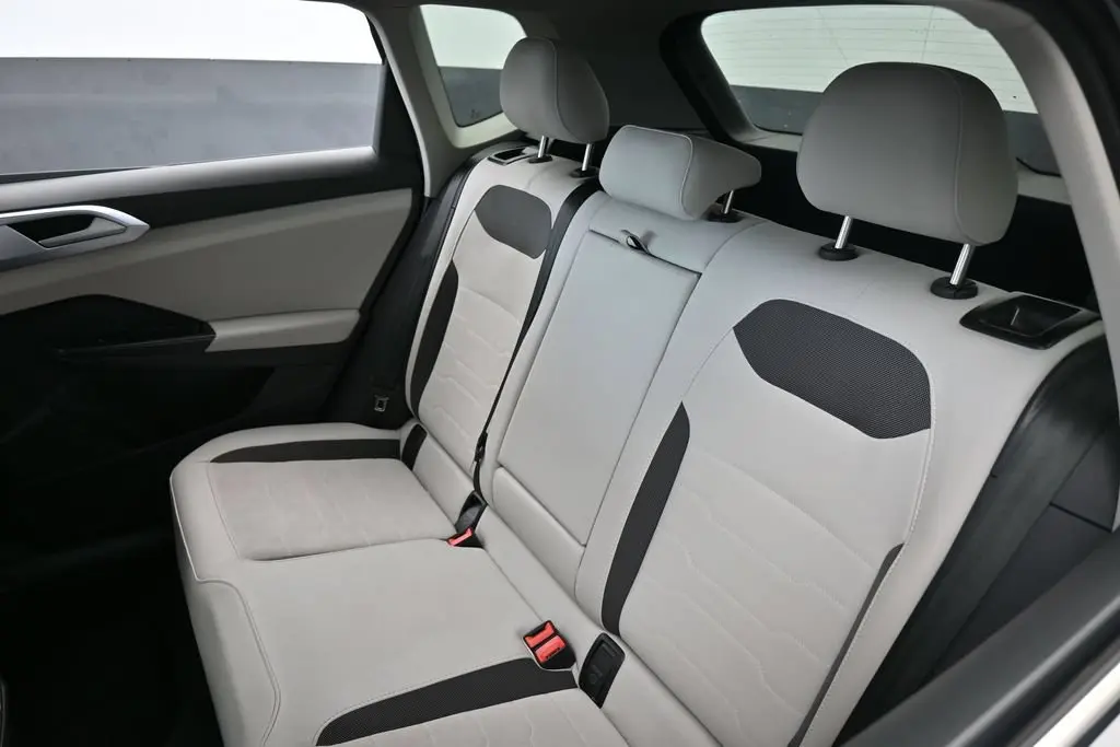 2025 Volkswagen Taos