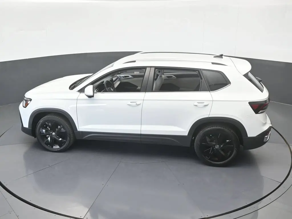 2025 Volkswagen Taos
