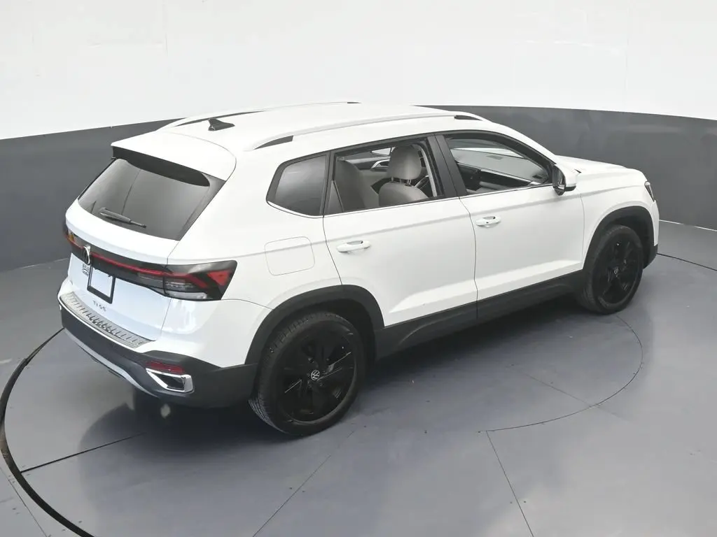 2025 Volkswagen Taos