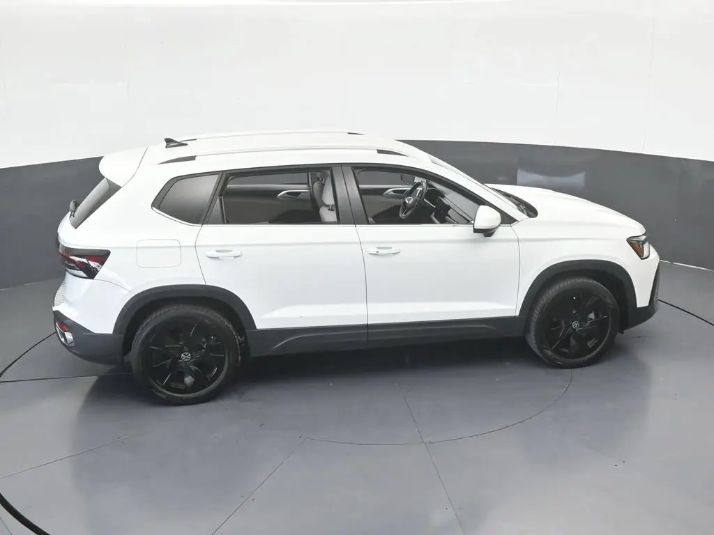 2025 Volkswagen Taos