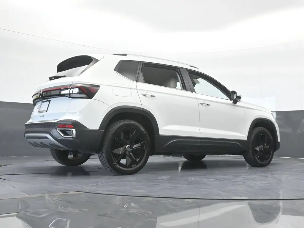 2025 Volkswagen Taos