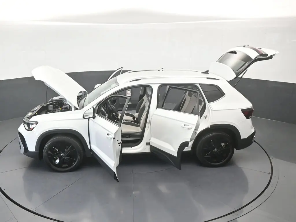 2025 Volkswagen Taos
