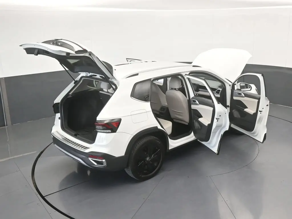 2025 Volkswagen Taos