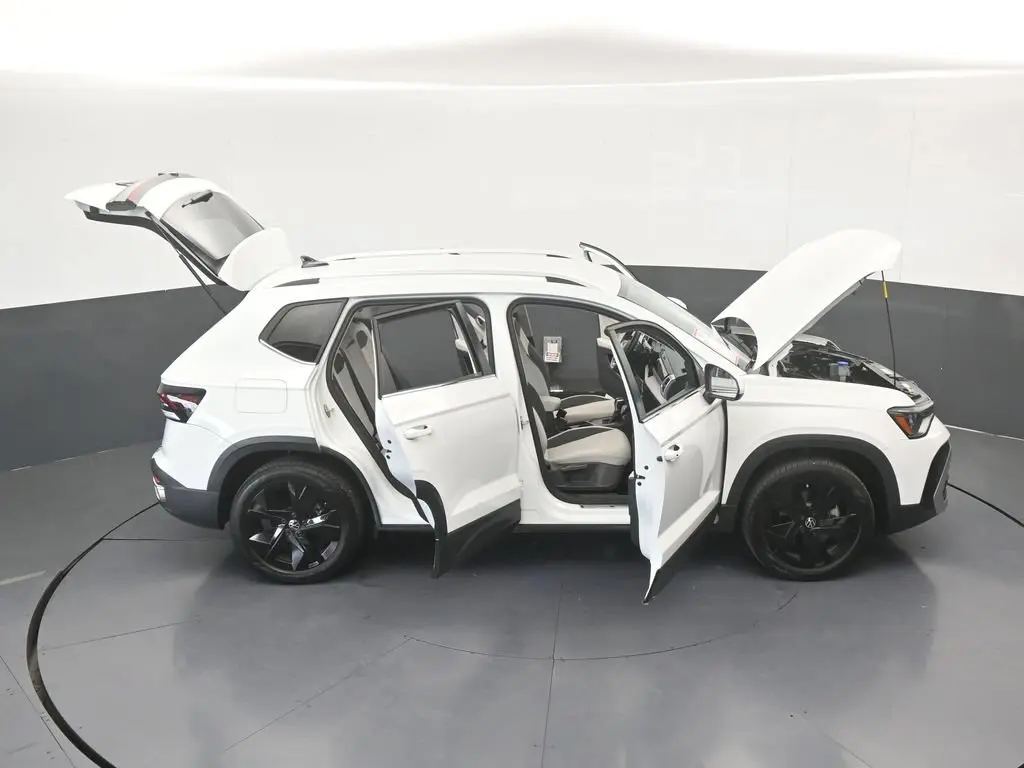 2025 Volkswagen Taos