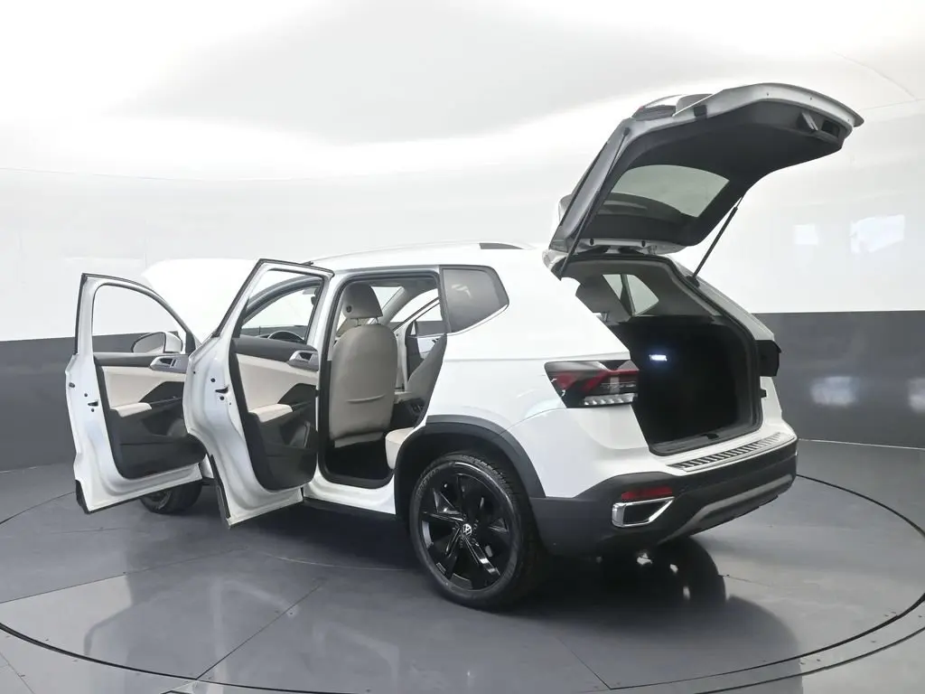 2025 Volkswagen Taos