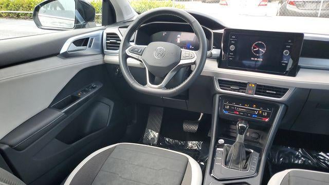 2025 Volkswagen Taos SE