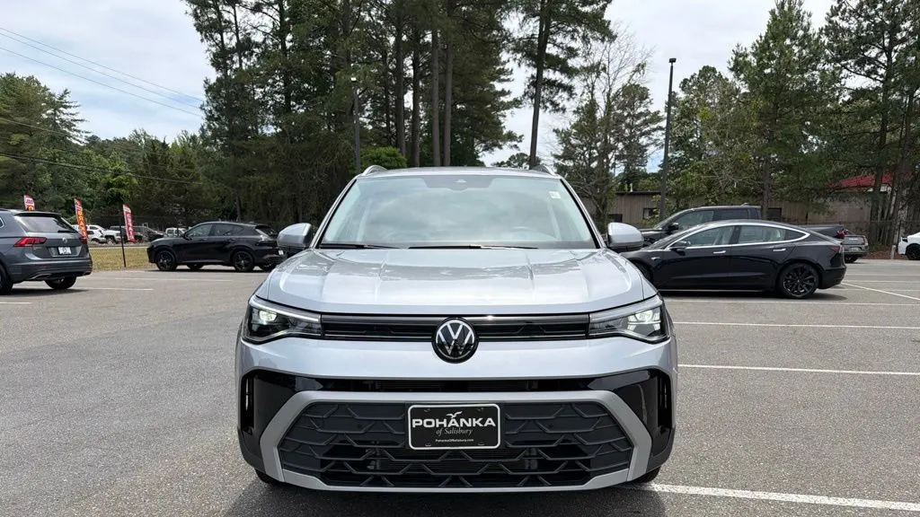2025 Volkswagen Taos SE
