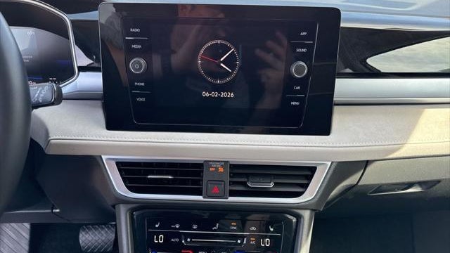 2025 Volkswagen Taos SE