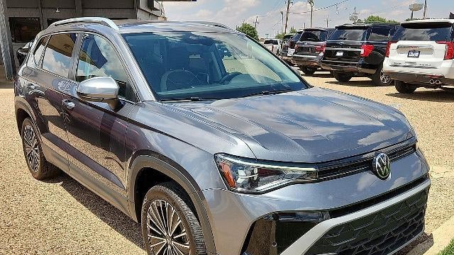 2025 Volkswagen Taos SE
