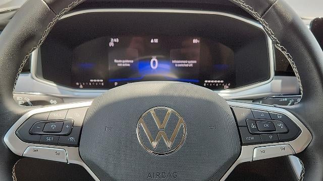 2025 Volkswagen Taos SE