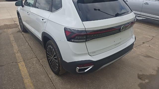 2026 Volkswagen Taos SE