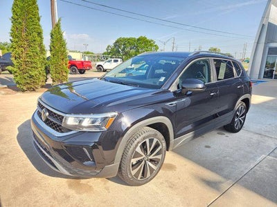 Photo of a 2024 Volkswagen Taos SE 4DR SUV for sale