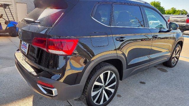 2024 Volkswagen Taos SE