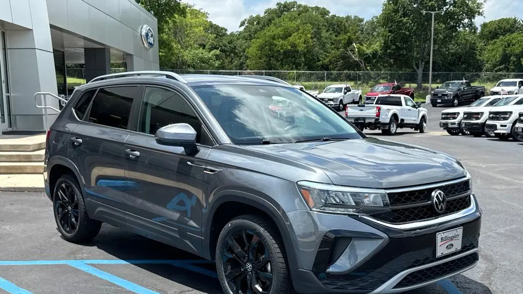2023 Volkswagen Taos SE