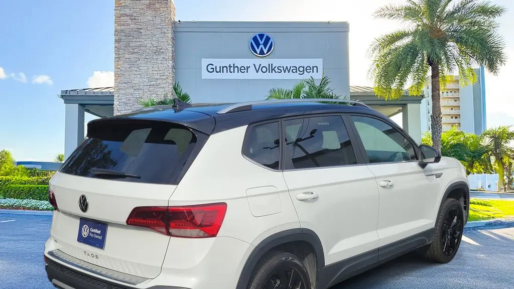 2023 Volkswagen Taos SE