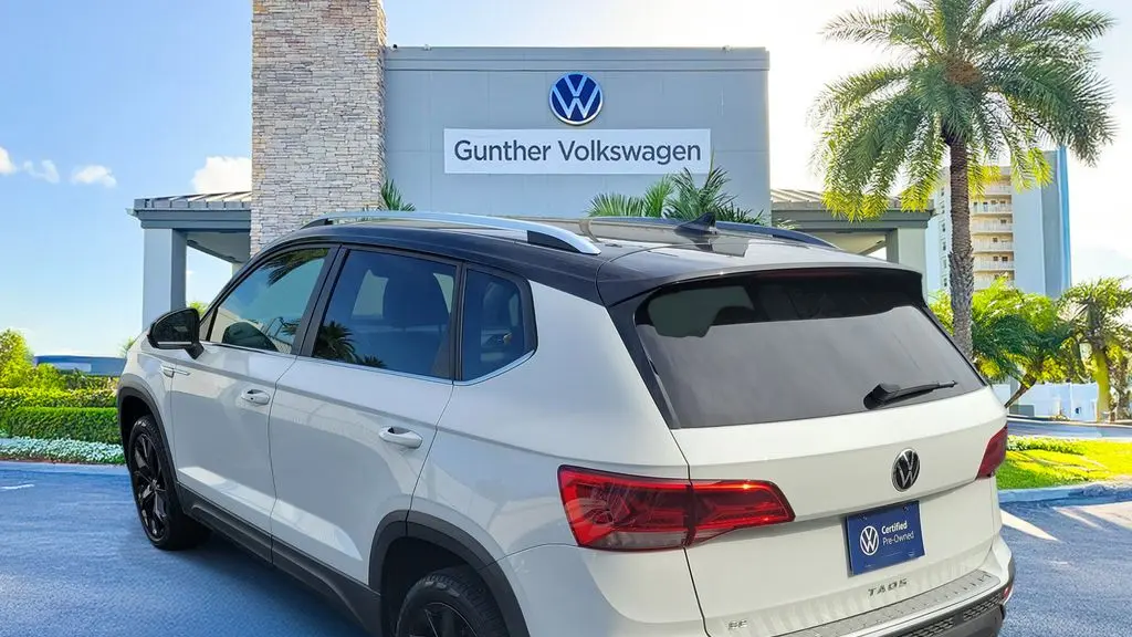 2023 Volkswagen Taos SE