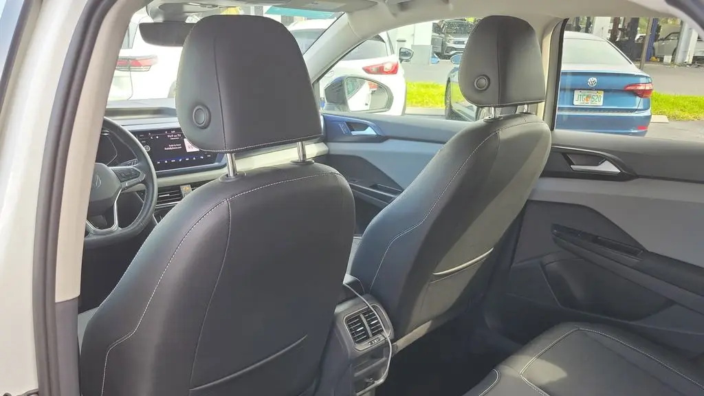 2023 Volkswagen Taos SE