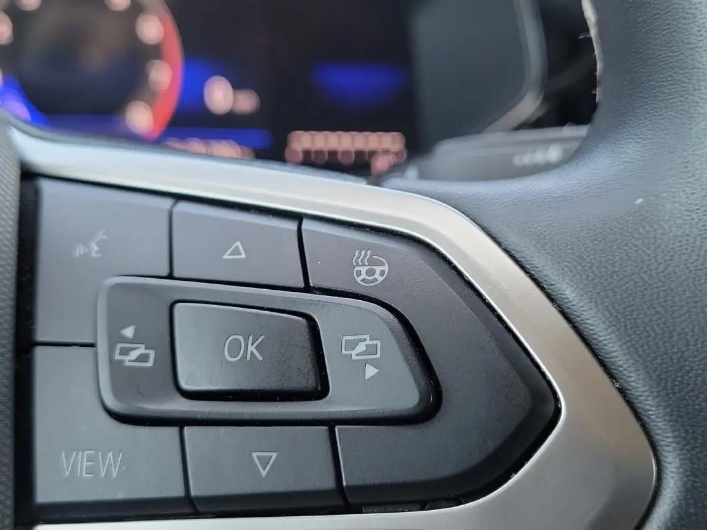 2024 Volkswagen Taos - $17,500