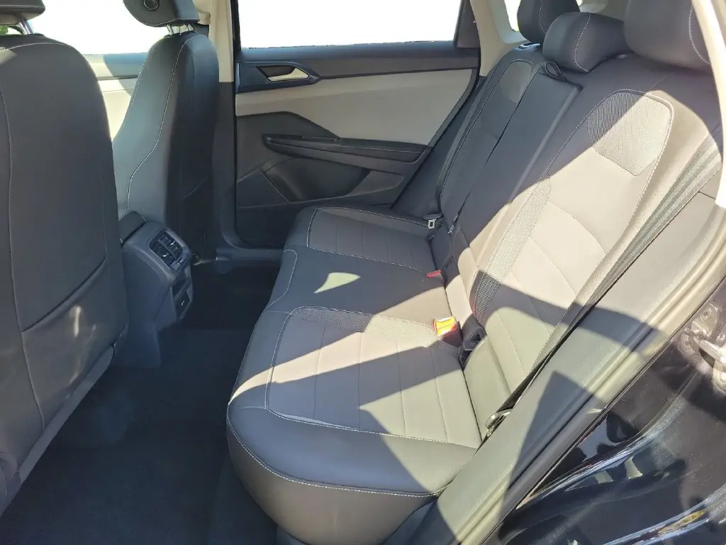 2024 Volkswagen Taos - $17,500