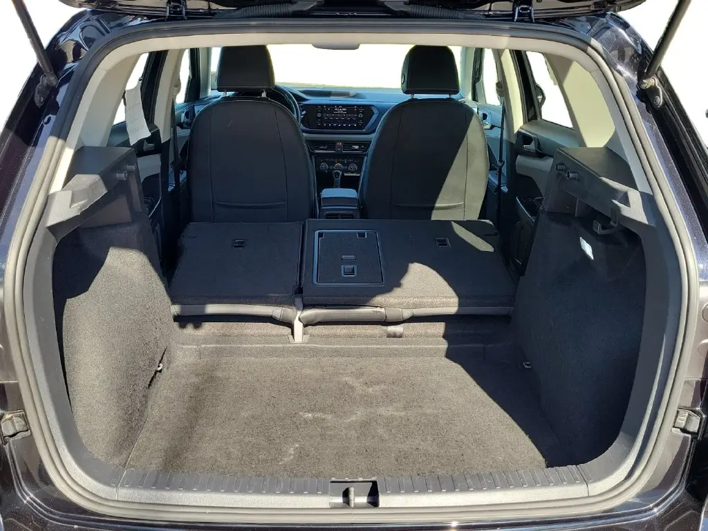2024 Volkswagen Taos - $17,500