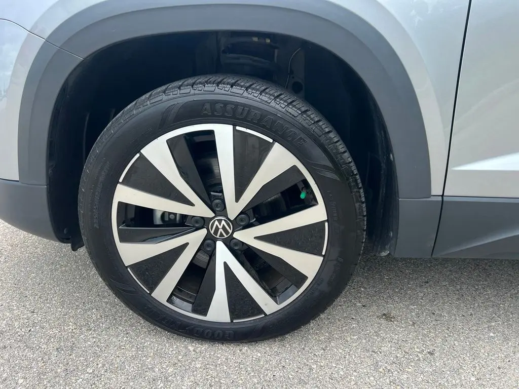 2024 Volkswagen Taos - $19,166