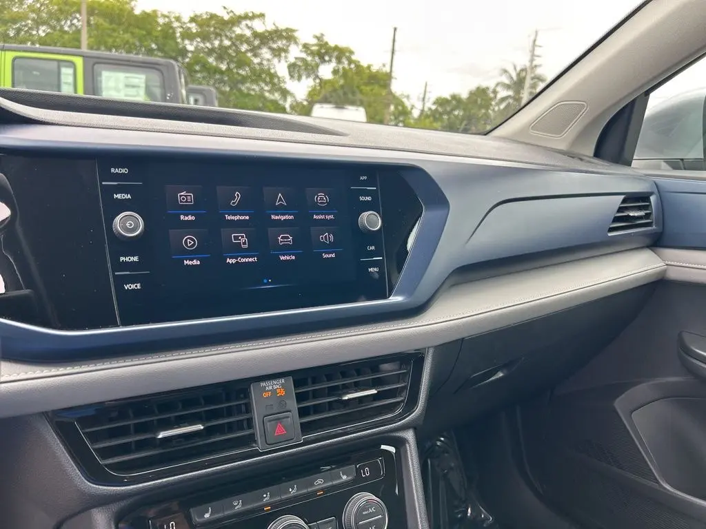 2024 Volkswagen Taos - $19,166