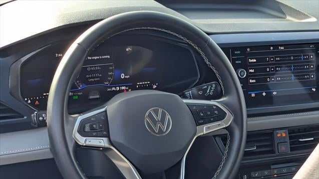 2024 Volkswagen Taos SE