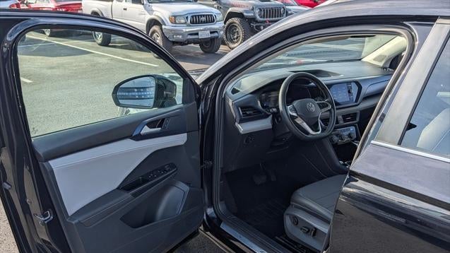 2024 Volkswagen Taos SE