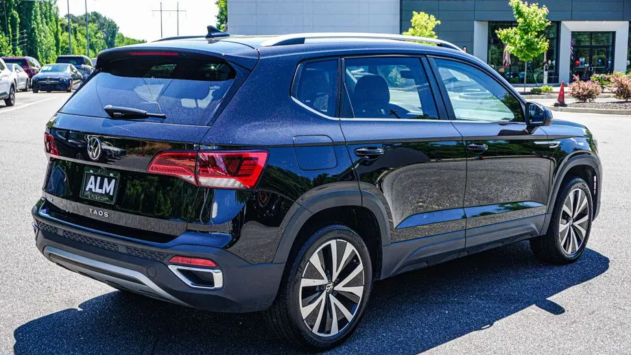 2024 Volkswagen Taos SE