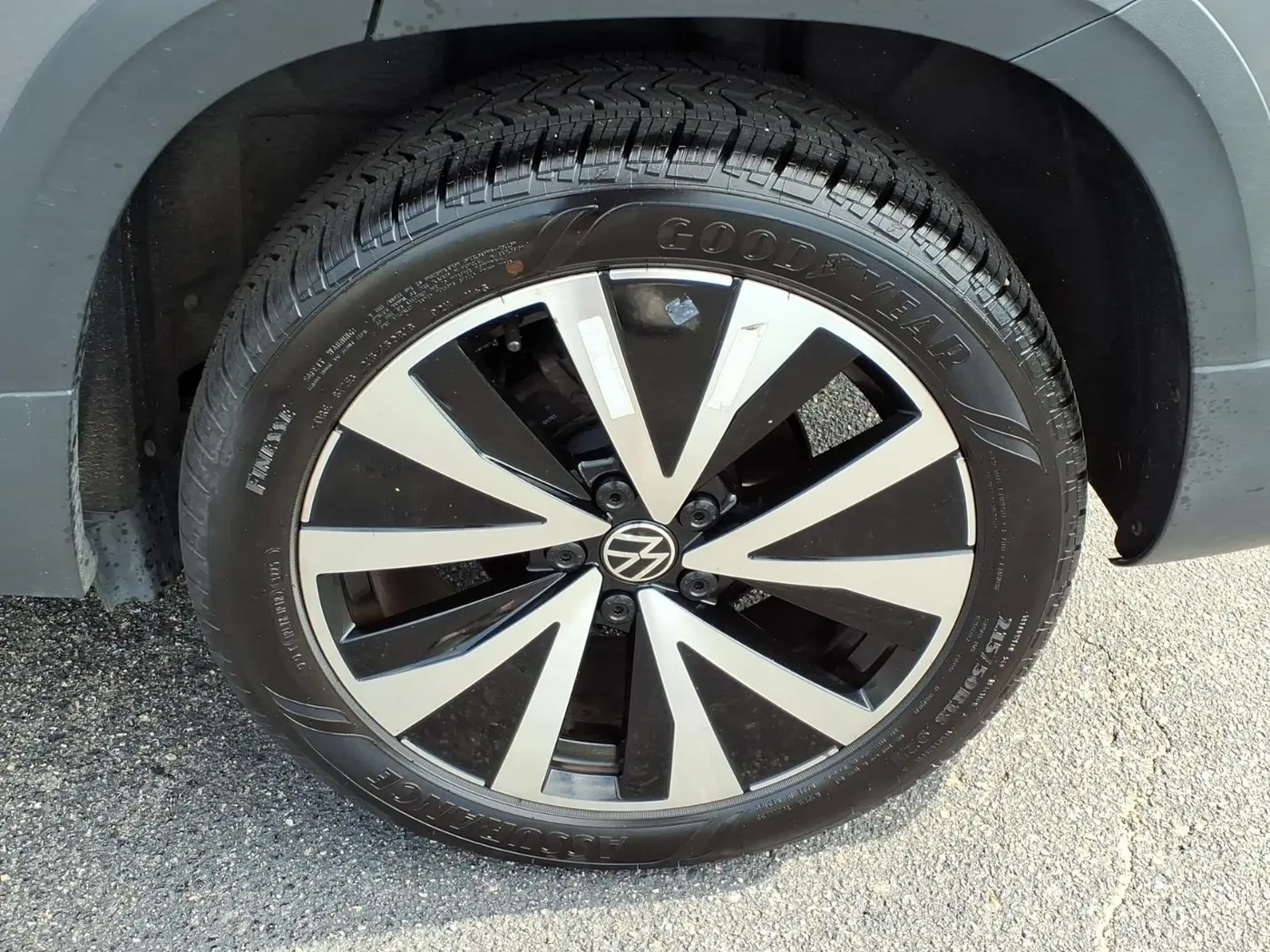 2024 Volkswagen Taos - $18,496