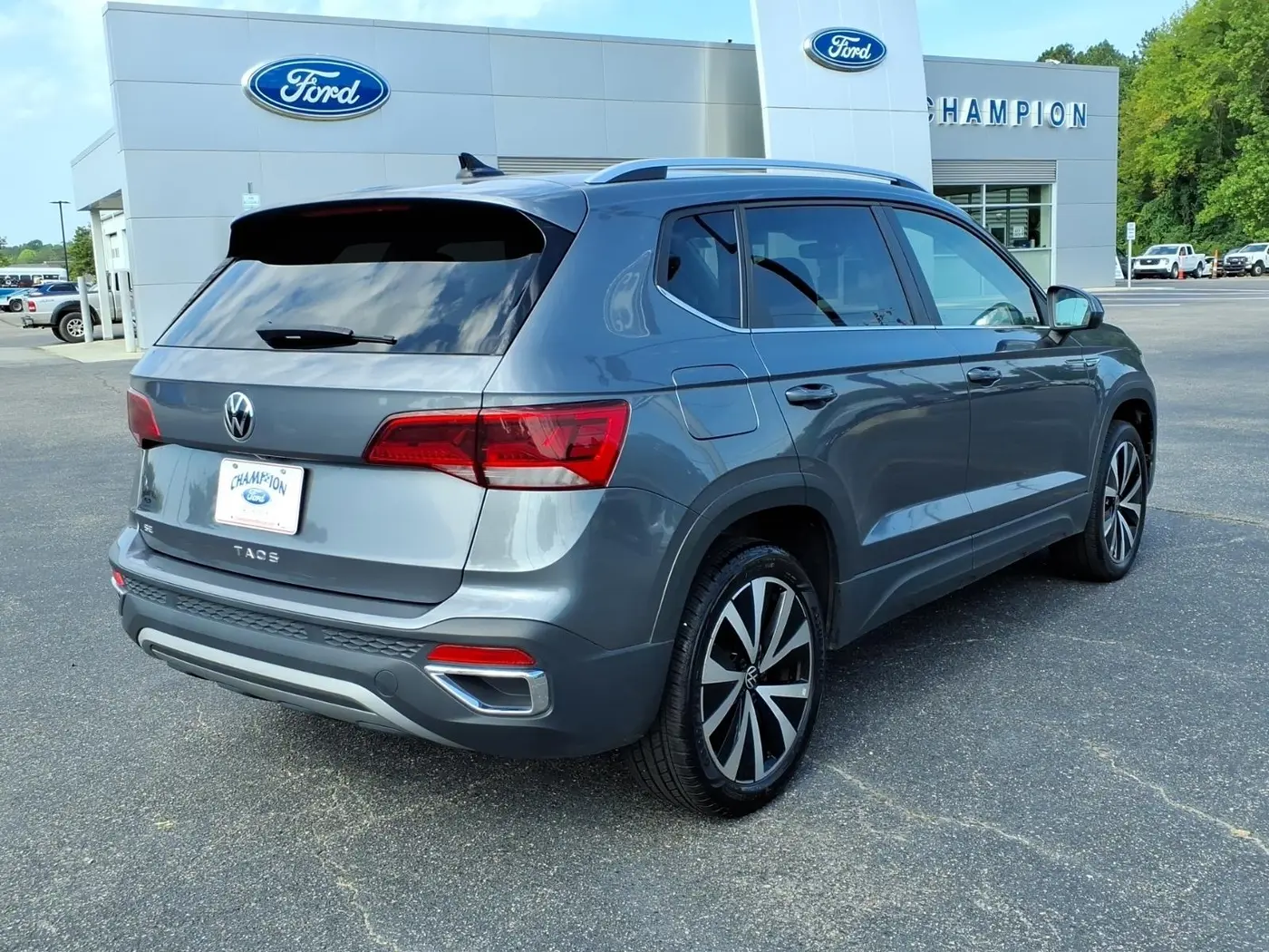 2024 Volkswagen Taos - $18,496