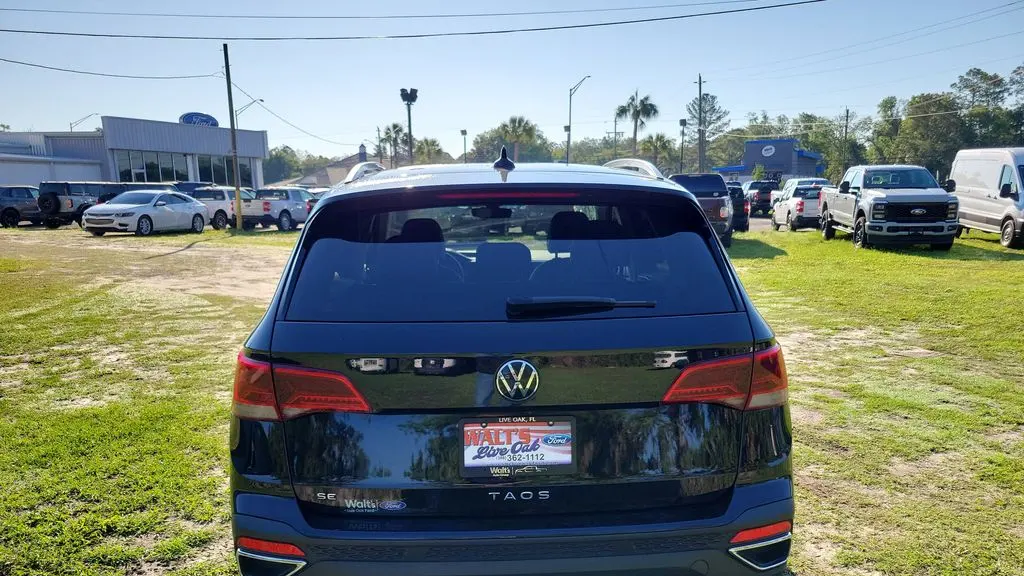 2024 Volkswagen Taos SE