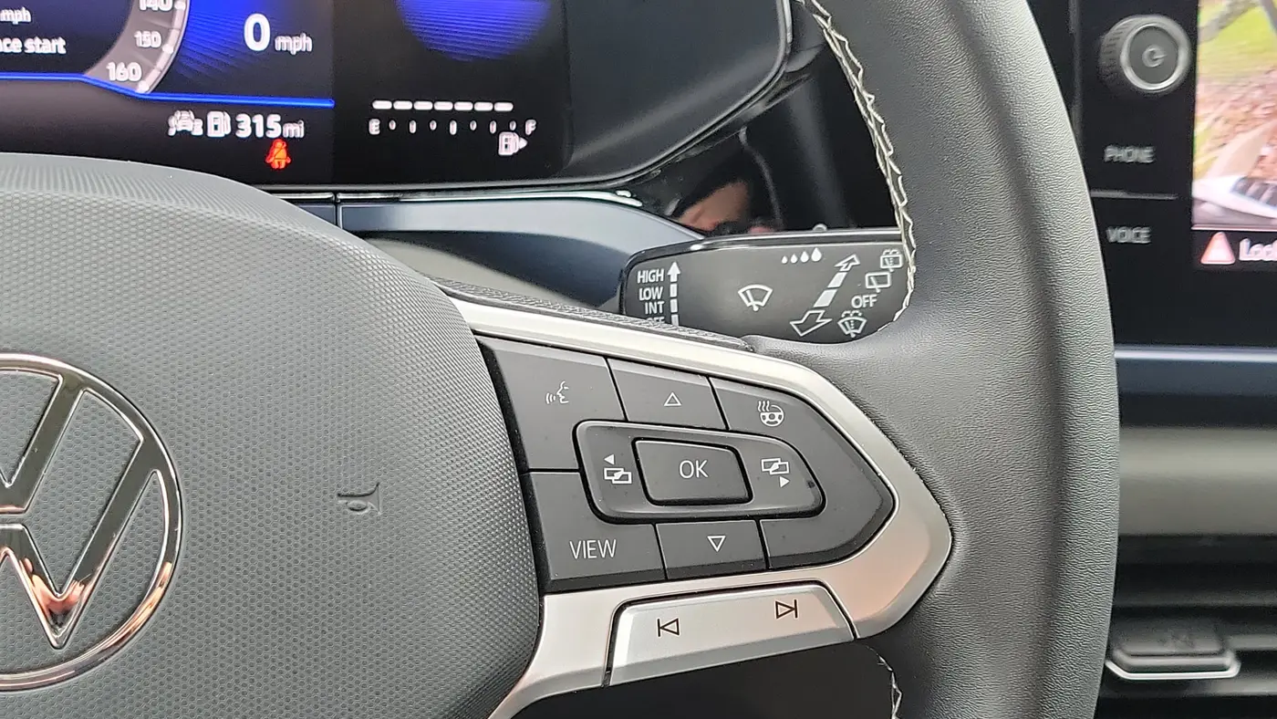 2023 Volkswagen Taos SE