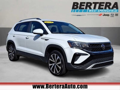 Photo of a 2024 Volkswagen Taos SE 4DR SUV for sale