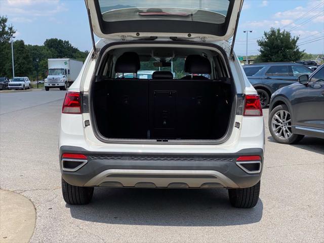 2023 Volkswagen Taos - $18,860