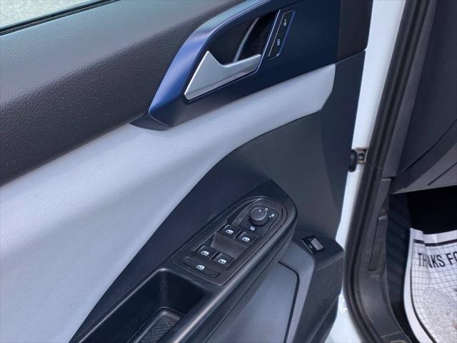 2023 Volkswagen Taos - $18,860