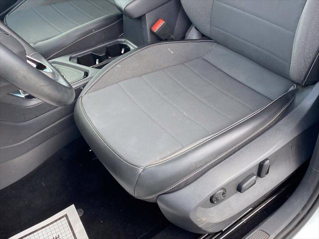 2023 Volkswagen Taos - $18,860